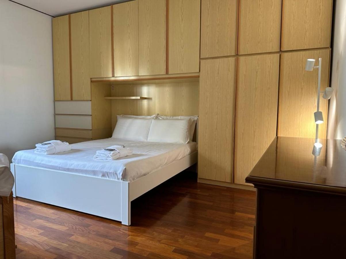 Blue Rosa Flat Apartment Padova Bagian luar foto